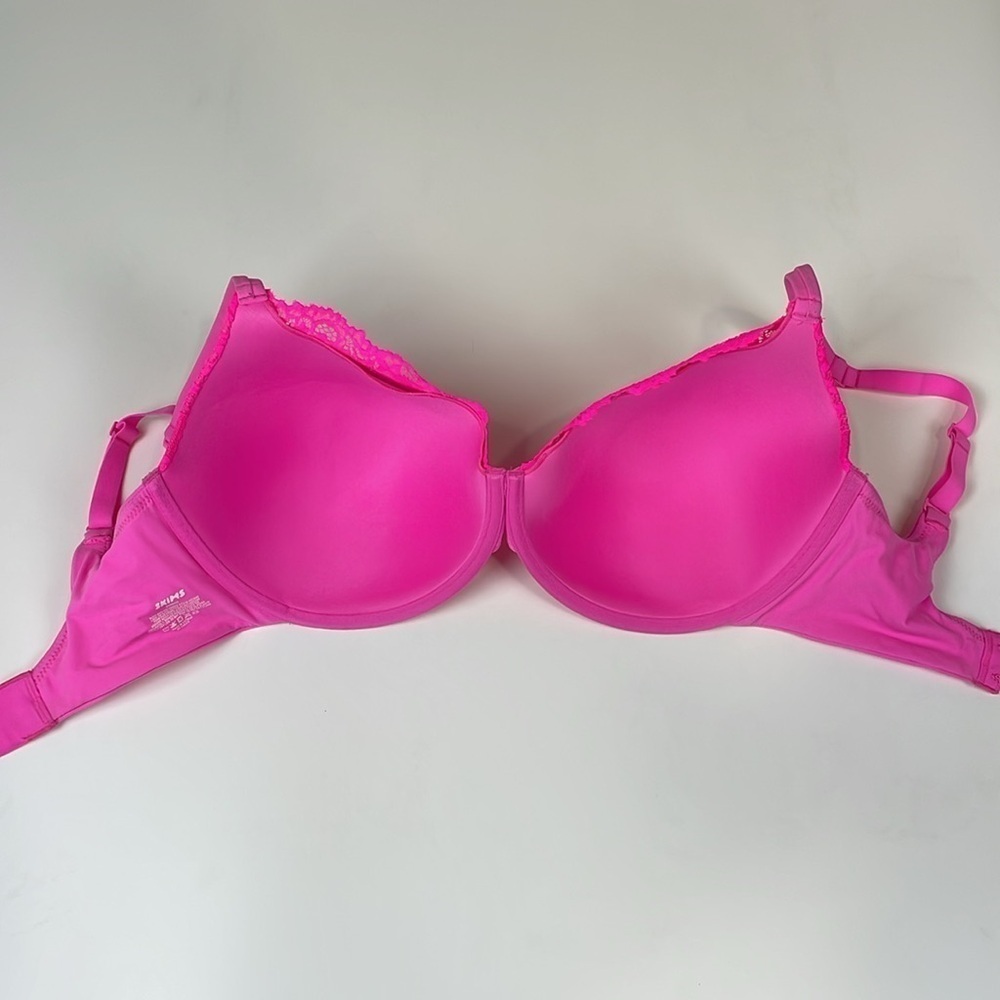 Skims Fits Everybody Lace T Shirt Bra - Picture 5 of 8